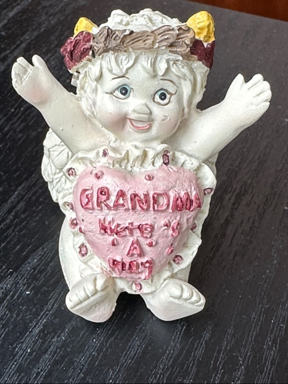Willits Vintage Cherubic "Grandma Here's a Hug" Figurine